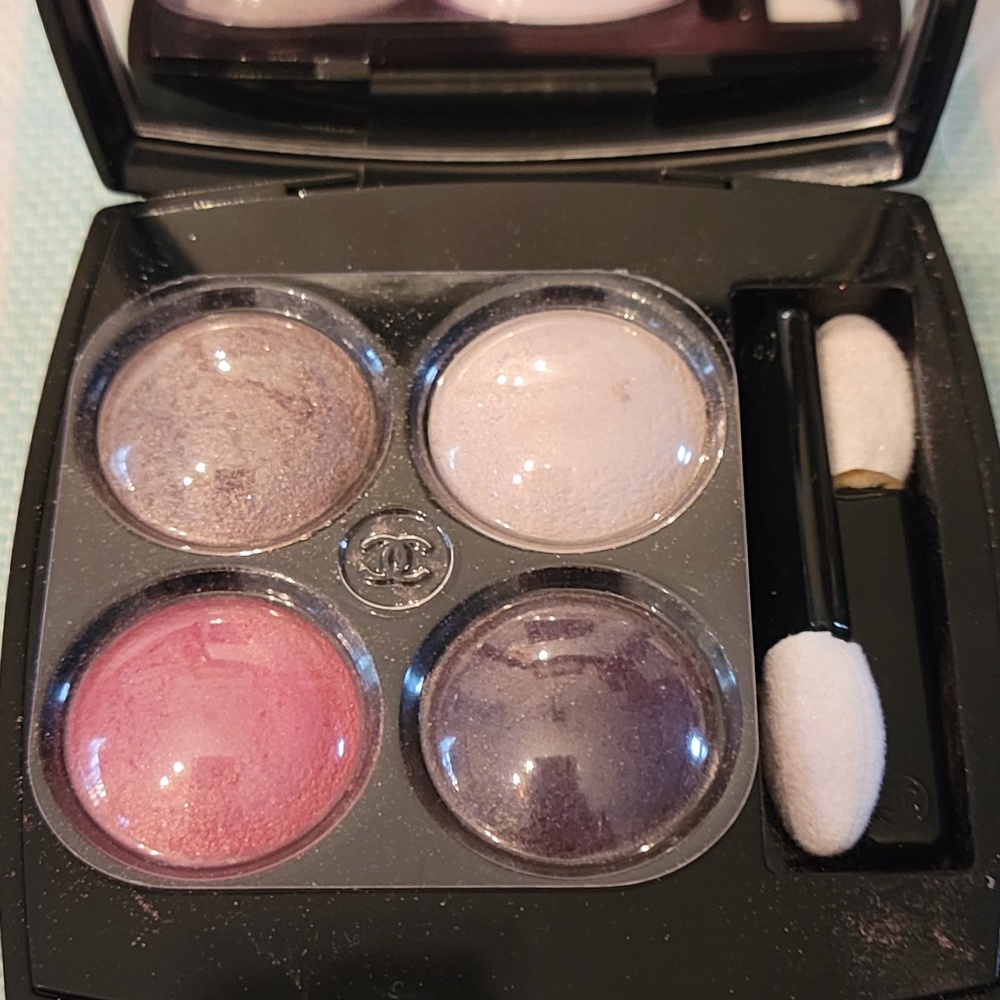 Chanel Les Ombres Eyeshadow Palette 228  Cambon